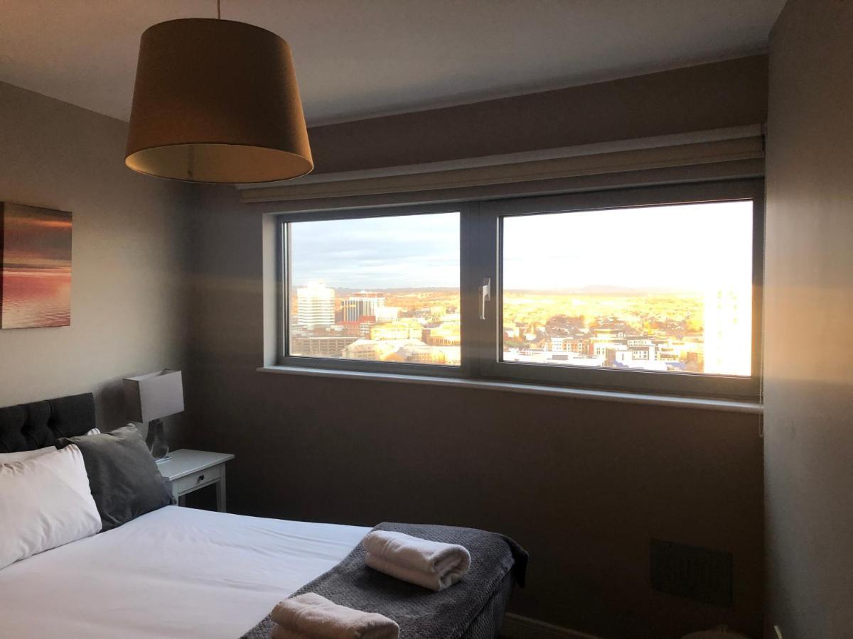 High View Serviced Apartment Cardiff Exteriör bild